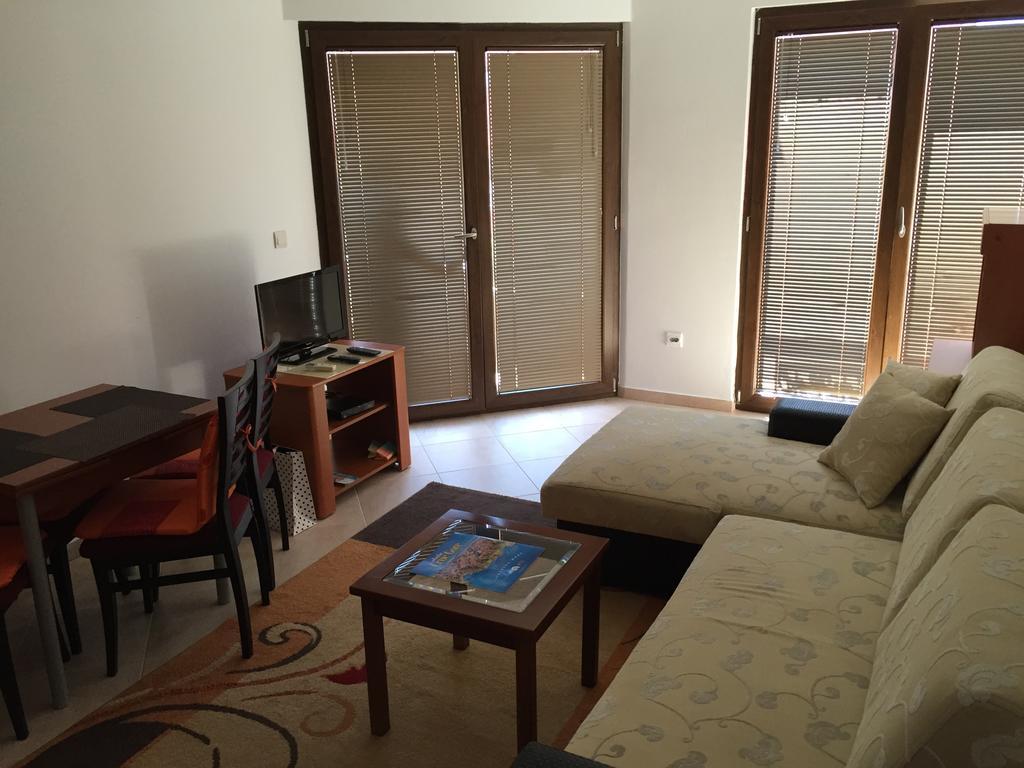 Apartments Ivan Petrovac Bilik gambar