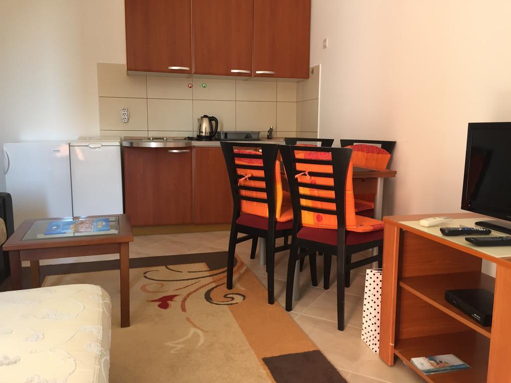 Apartments Ivan Petrovac Luaran gambar