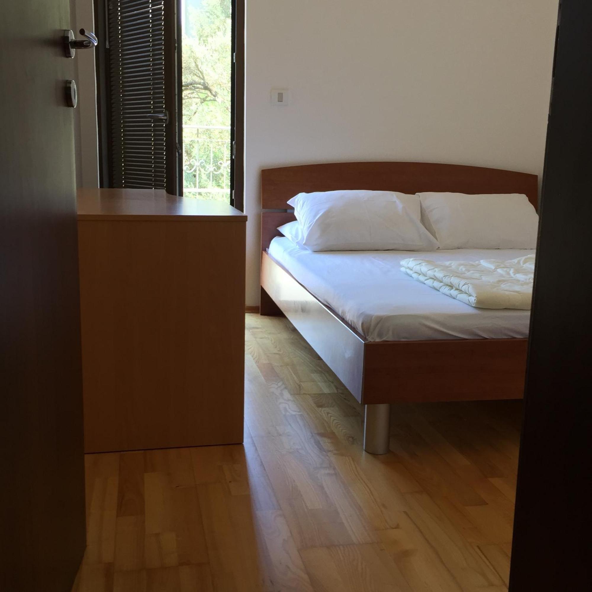 Apartments Ivan Petrovac Bilik gambar
