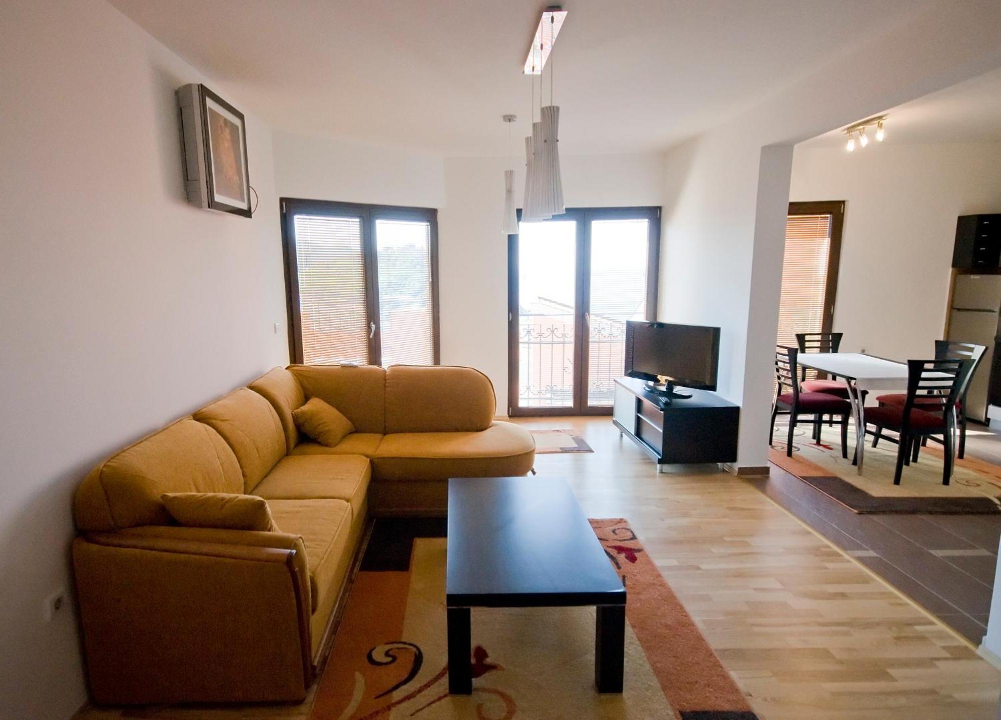 Apartments Ivan Petrovac Bilik gambar