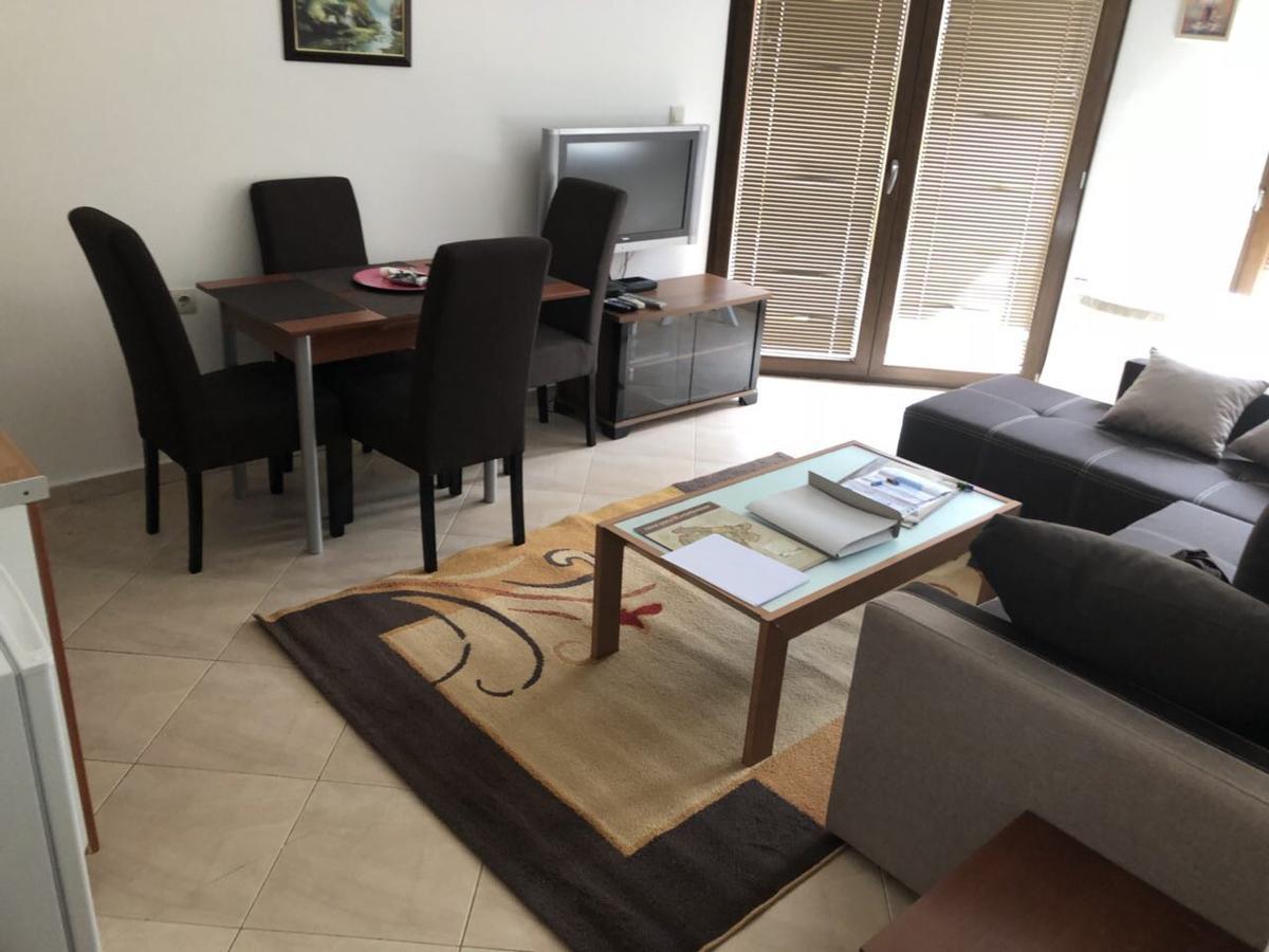 Apartments Ivan Petrovac Luaran gambar