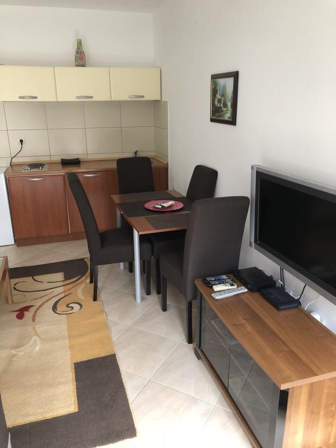 Apartments Ivan Petrovac Luaran gambar