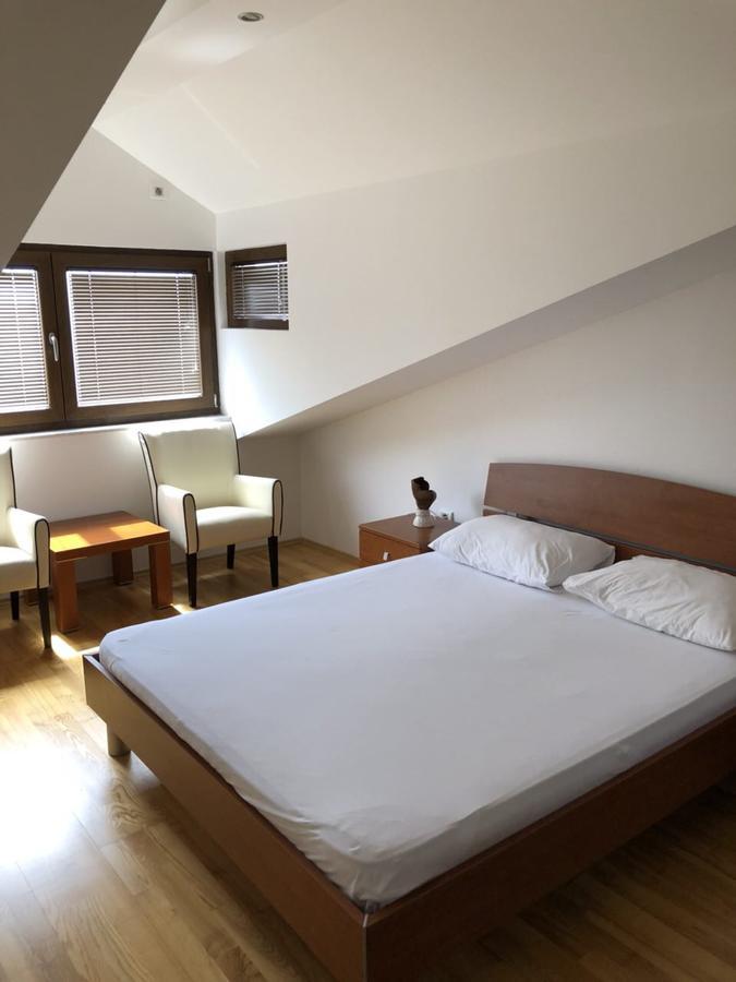Apartments Ivan Petrovac Luaran gambar