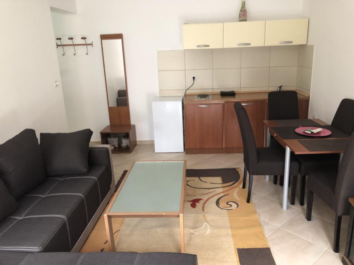 Apartments Ivan Petrovac Luaran gambar